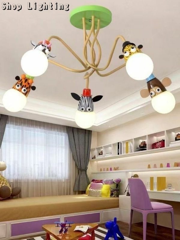 Люстра для детской комнаты с изображением мультяшных животных
